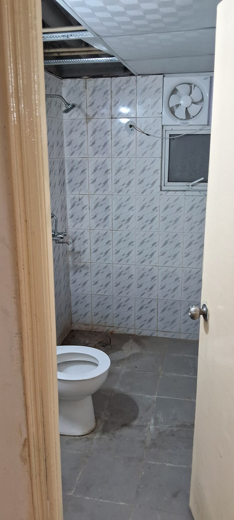 Bathroom, zara-rossa 2 Bedroom 900 Sq.Ft. Apartment In Sector 112 Gurgaon 9577627