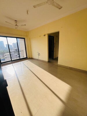 Room in 2 BHK Apartment at K Raheja Raheja Residency, Malad East – for Rent