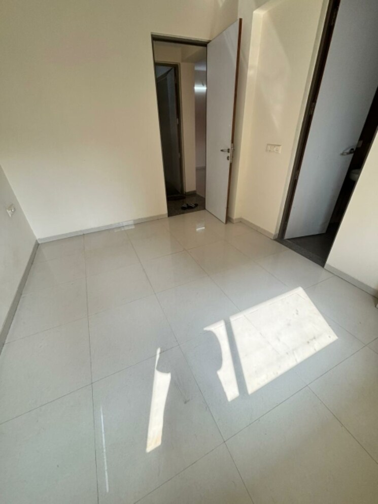 Bathroom, vaishnodevi circle 2 Bedroom 1075 Sq.Ft. Apartment In Vaishnodevi Circle Ahmedabad 9576774