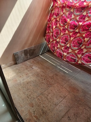 Furnished Amenities in 2 BHK Apartment at Vaishnodevi Circle – for Rent