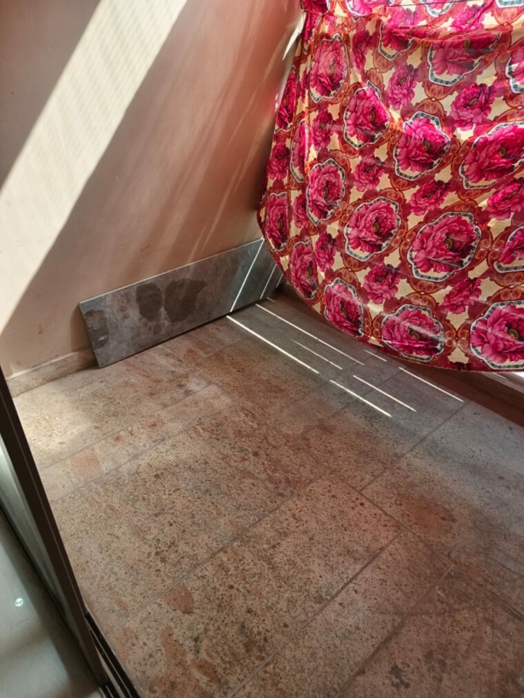 undefined, vaishnodevi circle 2 Bedroom 1075 Sq.Ft. Apartment In Vaishnodevi Circle Ahmedabad 9576774