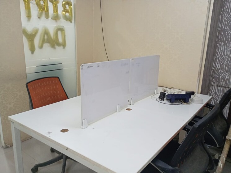 Team Area, sector 63 Commercial Office Space 650 Sq.Ft. In Sector 63 Noida 9576784