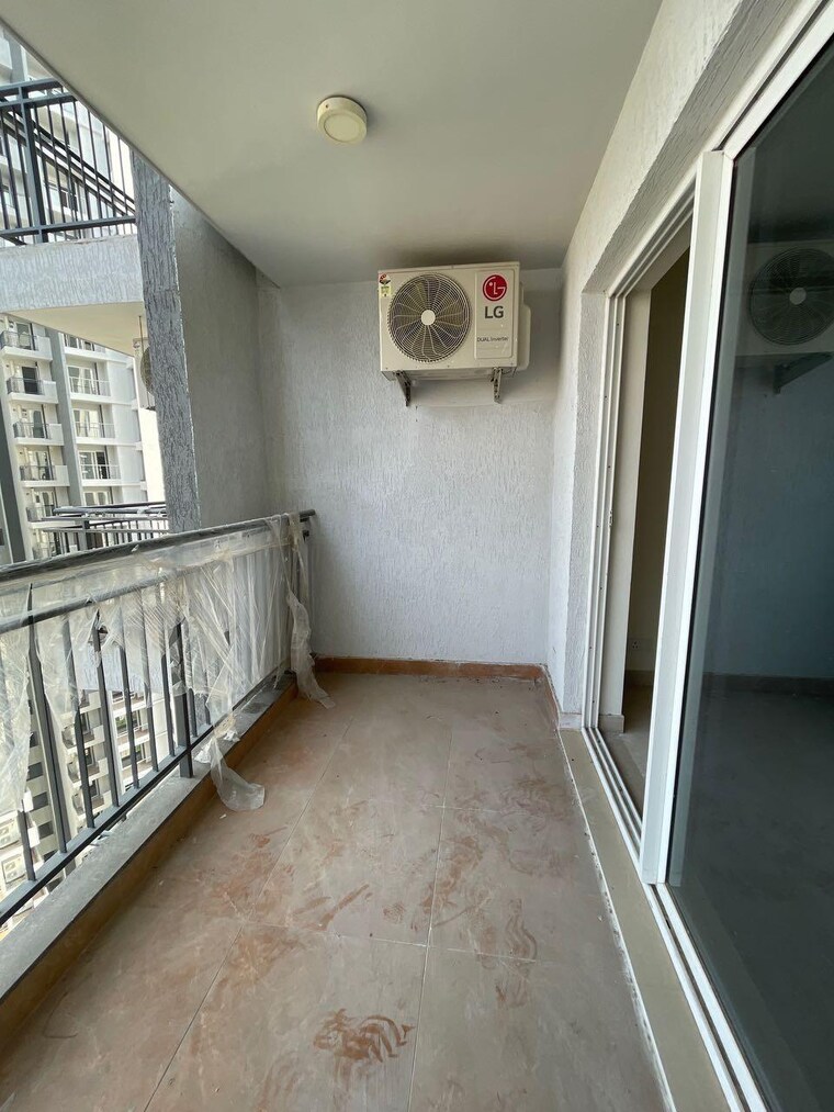 Balcony, godrej-meridien 3 Bedroom 2002 Sq.Ft. Apartment In Sector 106 Gurgaon 9576782