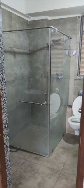 Bathroom in 2 BHK Apartment at Vaishnodevi Circle – for Rent