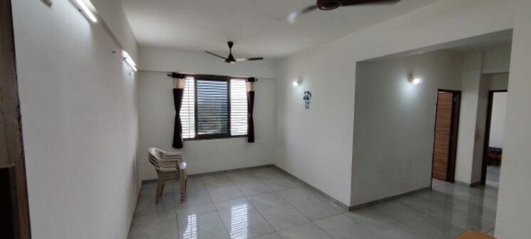 Room, vaishnodevi circle 2 Bedroom 1260 Sq.Ft. Apartment In Vaishnodevi Circle Ahmedabad 9576790