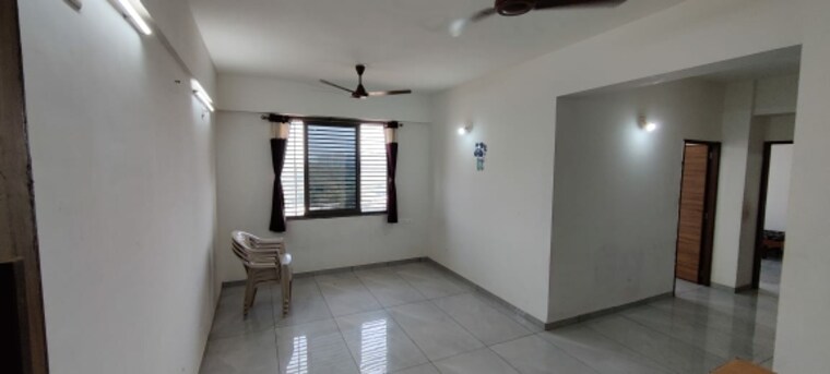 Room, vaishnodevi circle 2 Bedroom 1260 Sq.Ft. Apartment In Vaishnodevi Circle Ahmedabad 9576790