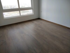 Room in 3 BHK Apartment at Hero Homes Gurgaon, Sector 104 – for Sale