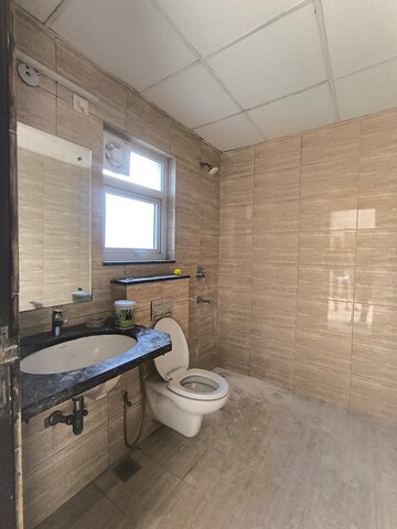 Bathroom in 3 BHK Builder Floor at BPTP Amstoria, Sector 102 – for Rent