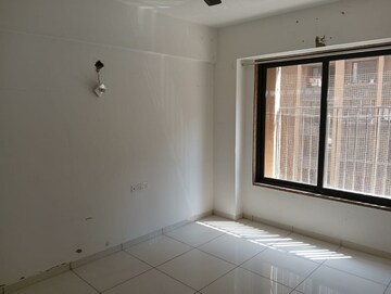 Room in 2 BHK Apartment at Kavisha Amara, Shela – for Rent