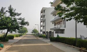  Plot For Sale in DLF Alameda, Sector 73