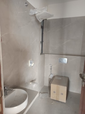 Bathroom in 3 BHK Apartment at Rangoli Goghari Mansion, Santacruz West – for Sale