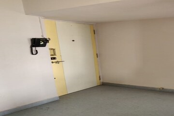 Room in 1 BHK Apartment at Lok Gaurav Society, Vikhroli West – for Rent