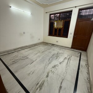 Bedroom in 3 BHK Builder Floor at Sector 23 – for Rent