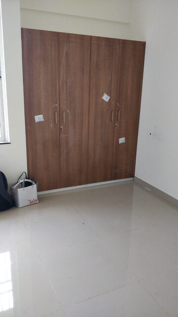 Room in 2 BHK Apartment at Hinjewadi – for Rent