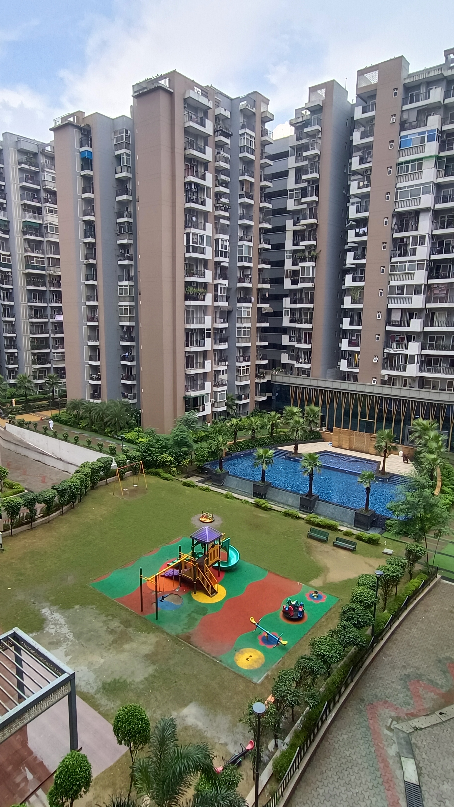 2.5 BHK + Study Room Apartment For Rent in Saviour Park