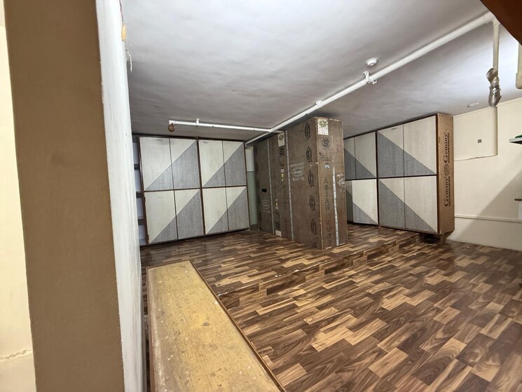 undefined, vashi sector 30a Commercial Office Space 700 Sq.Ft. In Vashi Sector 30a Navi Mumbai 9576922