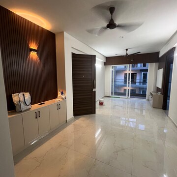 Room in 3.5 BHK Builder Floor at Smart World Gems, Sector 89 – for Rent