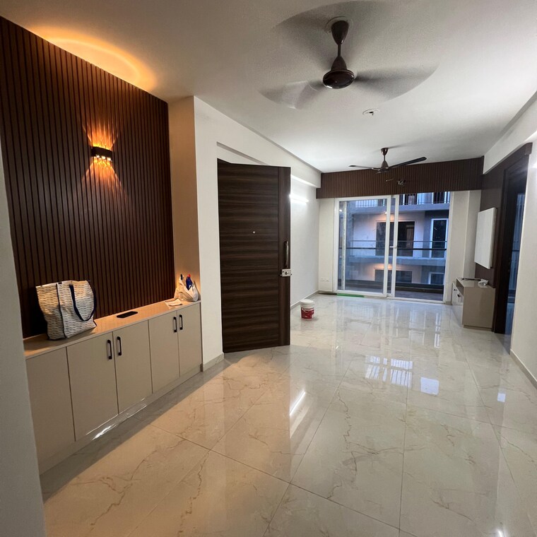 Room, smart-world-gems 3.5 Bedroom 1211 Sq.Ft. Builder Floor In Sector 89 Gurgaon 9576936