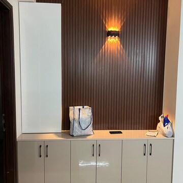 Furnished Amenities in 3.5 BHK Builder Floor at Smart World Gems, Sector 89 – for Rent