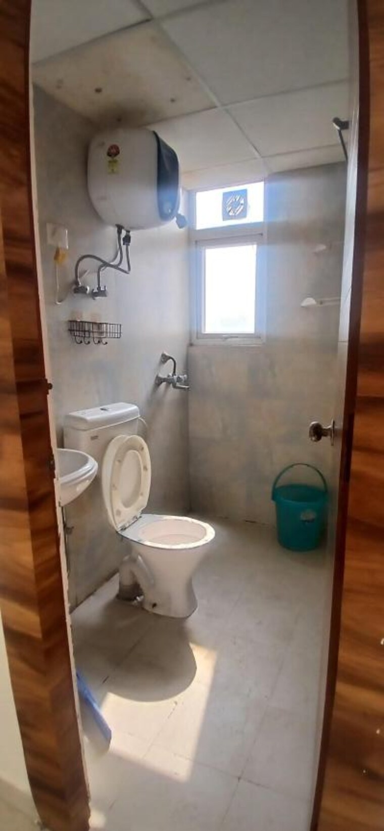 Bathroom, signature-the-serenas 2 Bedroom 614 Sq.Ft. Apartment In Sohna Sector 36 Gurgaon 9576938