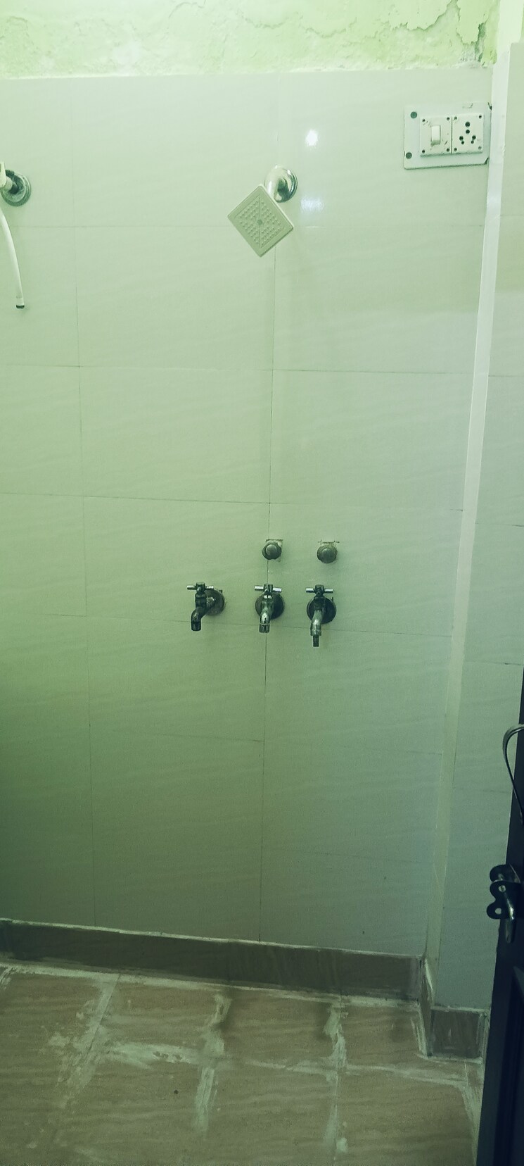 Bathroom, om-sai-enclave-chipiyana-buzurg 2 Bedroom 1000 Sq.Ft. Independent House In Chipiyana Buzurg Ghaziabad 9576960