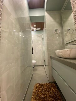 6+ BHK Villa For Sale in Khar West