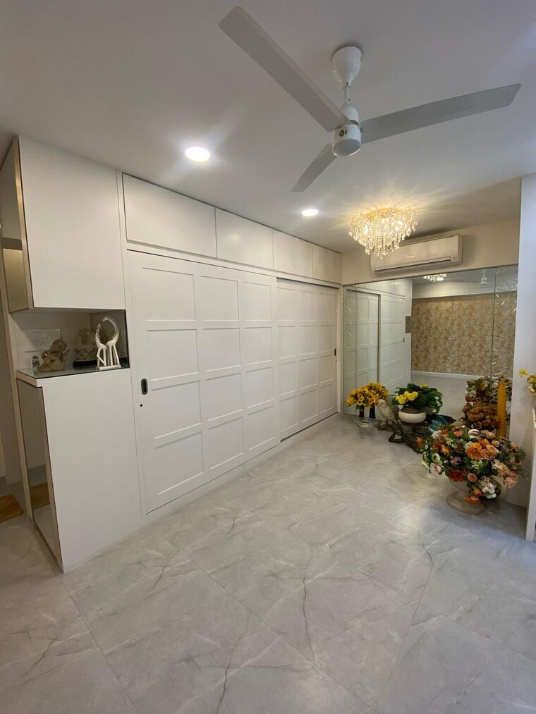 Room, khar west 6+ Bedroom 3000 Sq.Ft. Villa In Khar West Mumbai 9576972