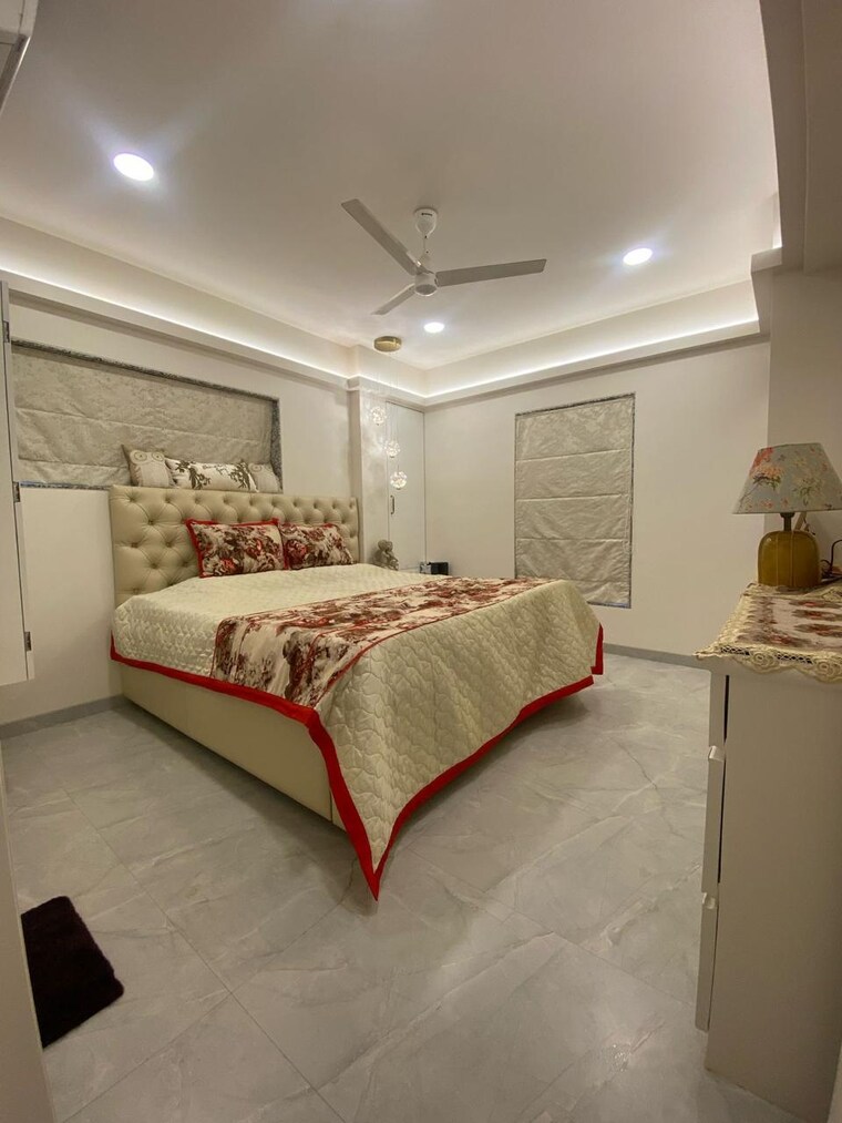 Bedroom, khar west 6+ Bedroom 3000 Sq.Ft. Villa In Khar West Mumbai 9576972