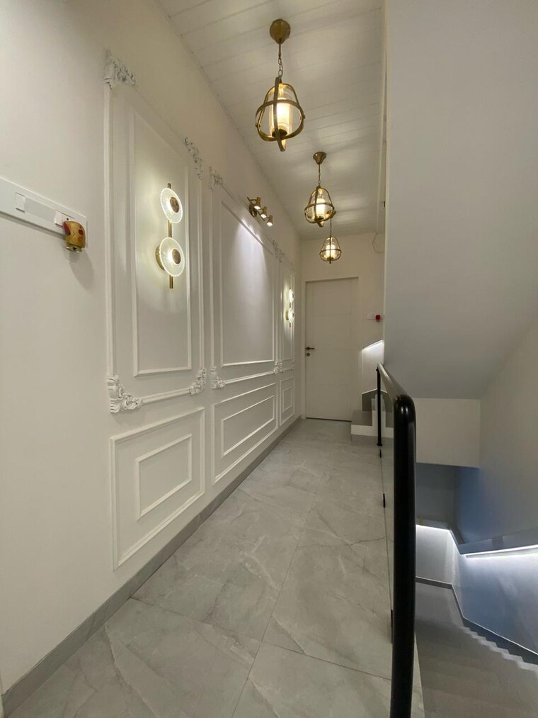 undefined, khar west 6+ Bedroom 3000 Sq.Ft. Villa In Khar West Mumbai 9576972