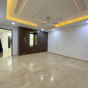 Room in 3 BHK Builder Floor at Rohini Sector 24 – for Sale