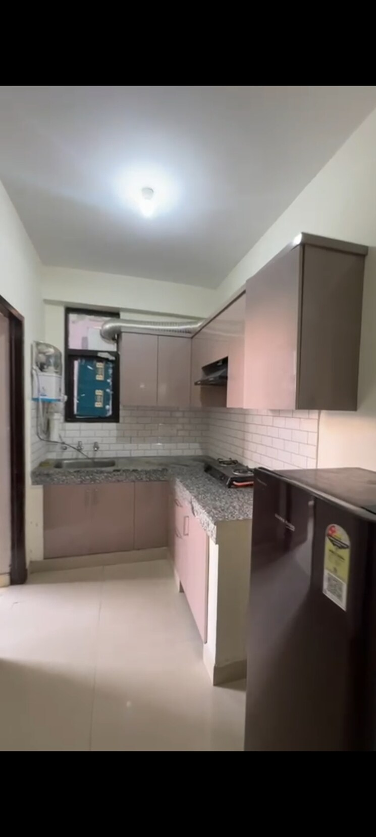 Kitchen, srs-residency 3 Bedroom 907 Sq.Ft. Apartment In Sector 88 Faridabad 9577046