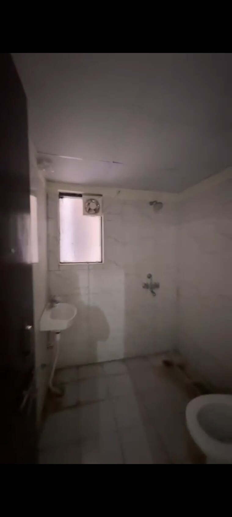 Bathroom, srs-residency 3 Bedroom 907 Sq.Ft. Apartment In Sector 88 Faridabad 9577046