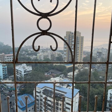 1 BHK Apartment – Map Location View at Pegasus Tower, Yari Road - for Rent