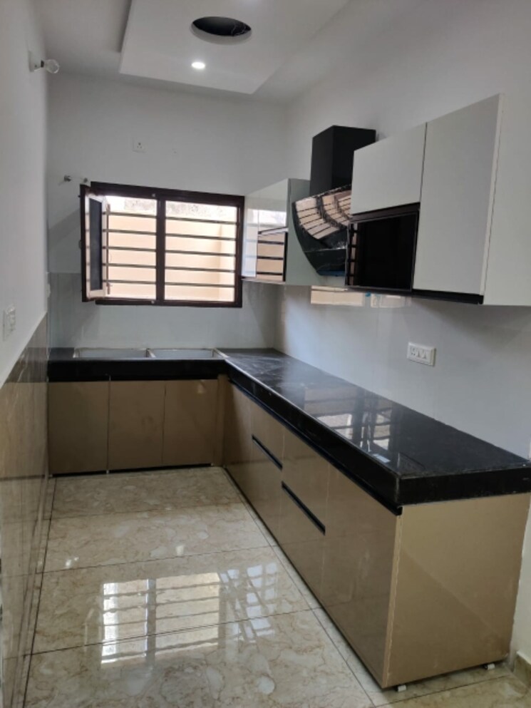 Kitchen, kharar mohali road 4 Bedroom 125 Sq.Yd. Independent House In Kharar Mohali Road Kharar 9577083