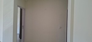 Room in 3.5 BHK Apartment at Emaar MGF Emerald Hills, Sector 65 – for Rent