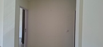 Room in 3.5 BHK Apartment at Emaar MGF Emerald Hills, Sector 65 – for Rent