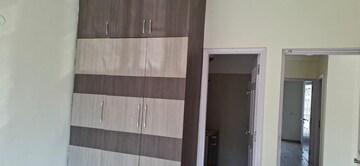 Furnished Amenities in 3.5 BHK Apartment at Emaar MGF Emerald Hills, Sector 65 – for Rent