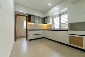 Room in 5 BHK Independent House at Jakkuru – for Sale