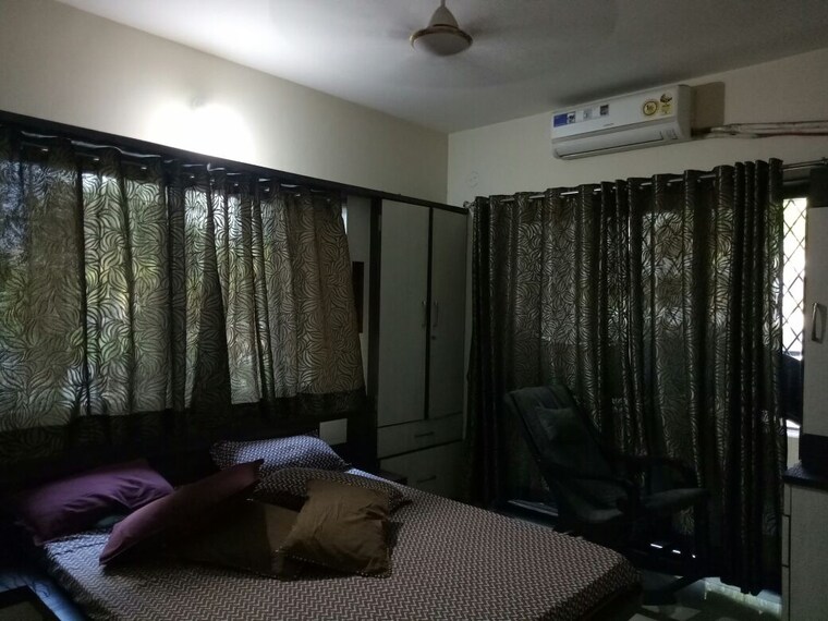 Living Room, sudhir-krishnakala-chs 3 Bedroom 1117 Sq.Ft. Apartment In Dahanukar Colony Pune 9577040