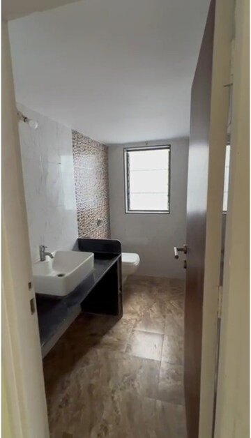 Bathroom in 5 BHK Villa at Chembur – for Rent