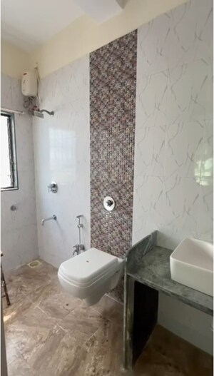 Bathroom in 5 BHK Villa at Chembur – for Rent