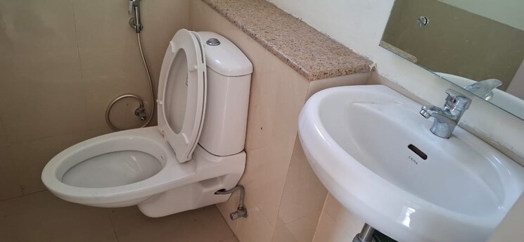 Bathroom, emaar-mgf-emerald-hills 3 Bedroom 267 Sq.Yd. Apartment In Sector 65 Gurgaon 9577073