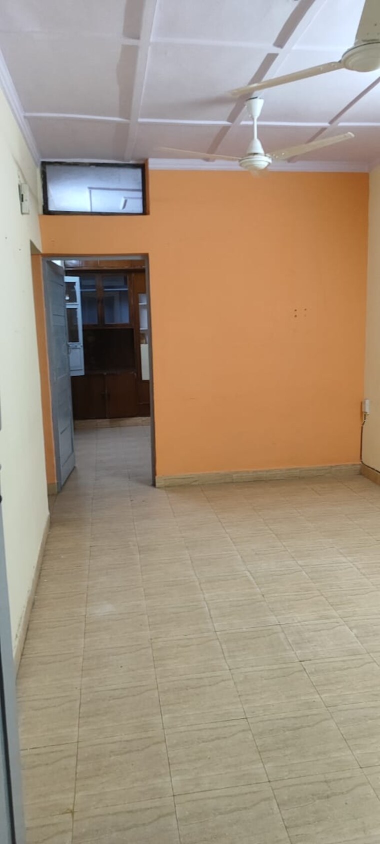 Room, sector 55 3.5 Bedroom 1850 Sq.Ft. Villa In Sector 55 Noida 9577070