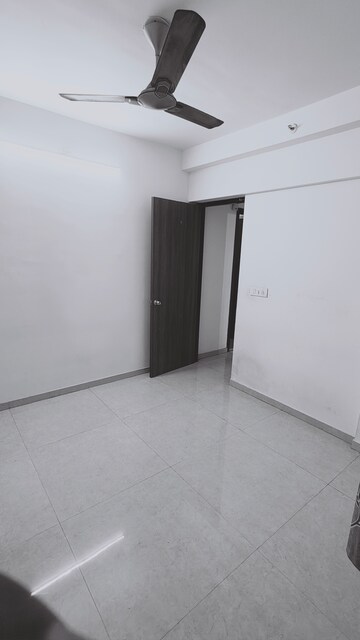 Room in 1 BHK Apartment at Lodha Palava Downtown Dombivli East, Dombivli East – for Rent