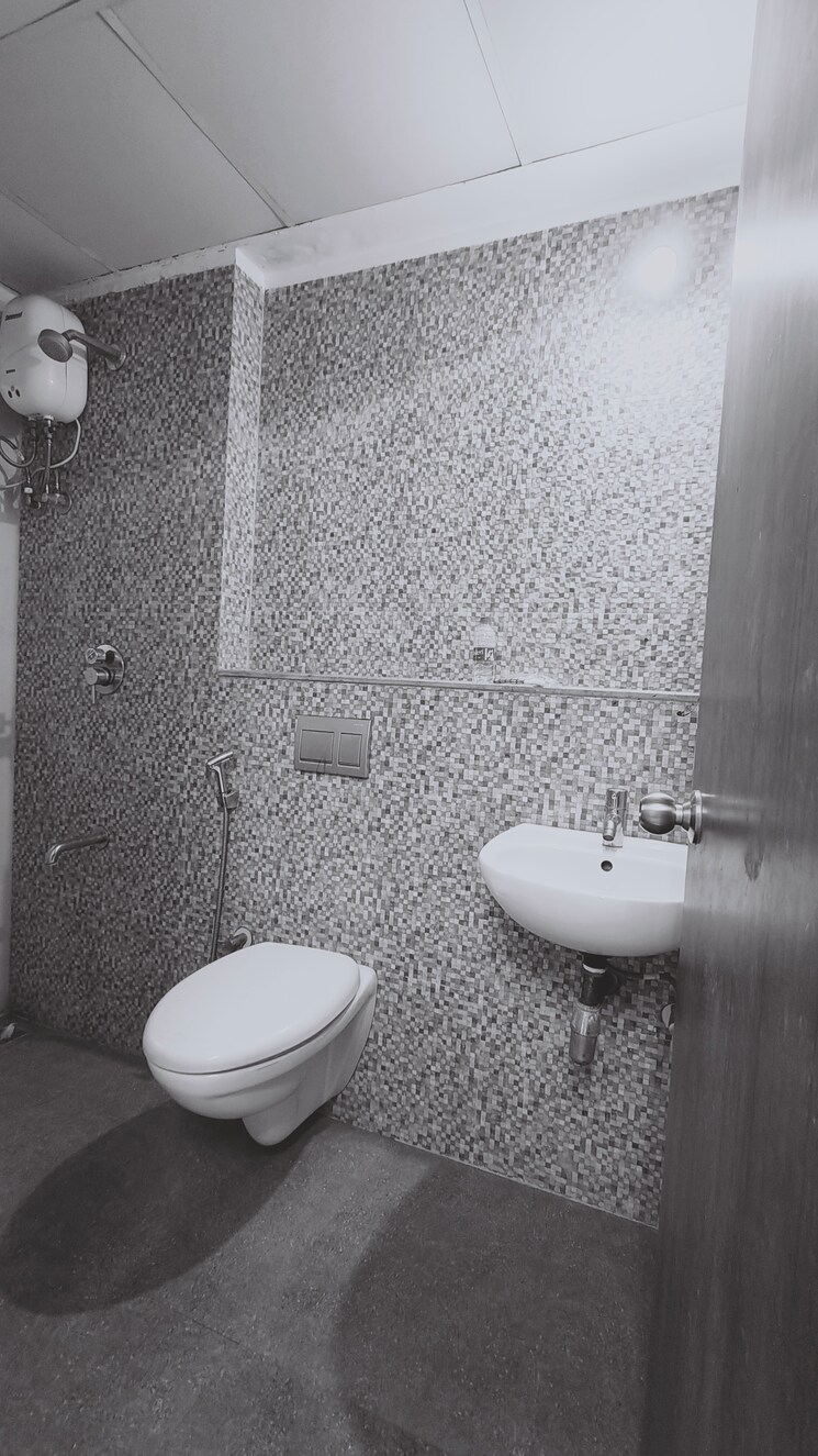 Bathroom, lodha-palava-downtown-dombivli-east 1 Bedroom 680 Sq.Ft. Apartment In Dombivli East Thane 9577107