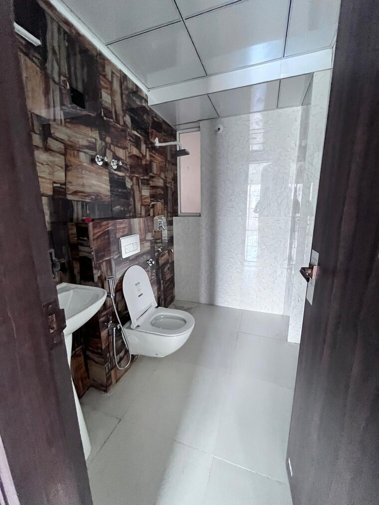 Balcony, shiv-sai-emerald-heights 3 Bedroom 2150 Sq.Ft. Apartment In Sector 88 Faridabad 9577109