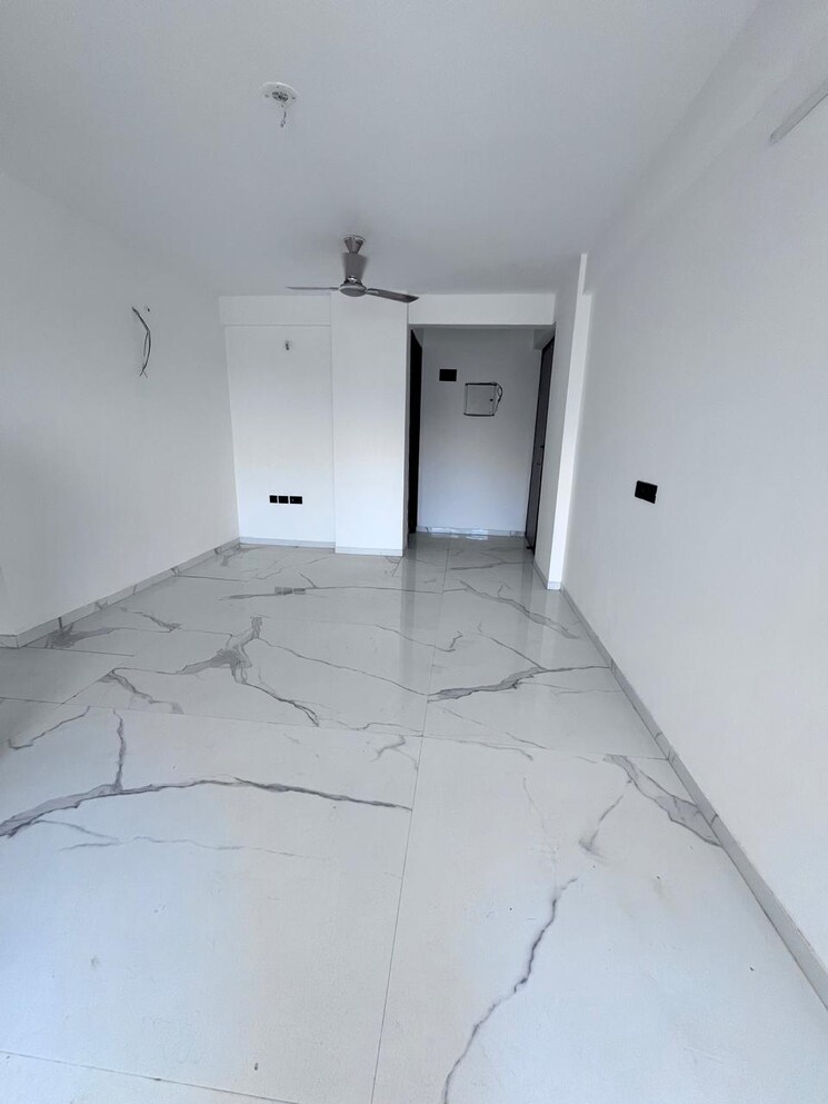 undefined, shiv-sai-emerald-heights 3 Bedroom 2150 Sq.Ft. Apartment In Sector 88 Faridabad 9577109