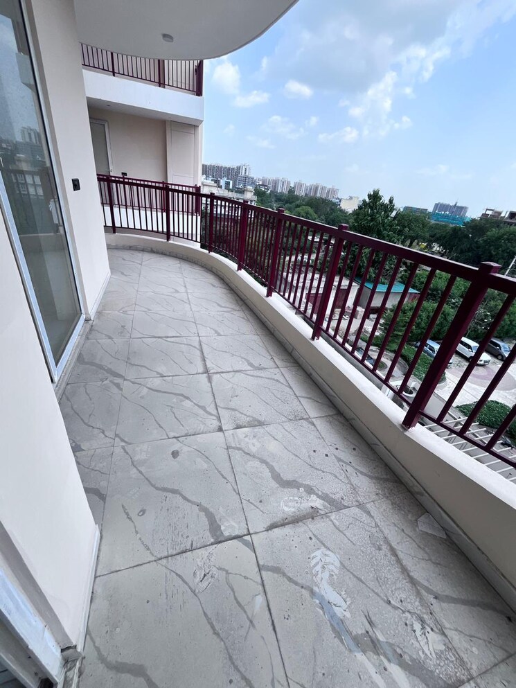 Balcony, shiv-sai-emerald-heights 3 Bedroom 2150 Sq.Ft. Apartment In Sector 88 Faridabad 9577109