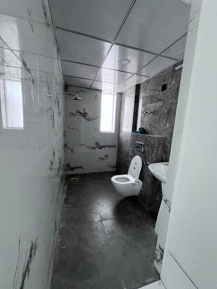 Bathroom, shiv-sai-emerald-heights 3 Bedroom 2150 Sq.Ft. Apartment In Sector 88 Faridabad 9577109