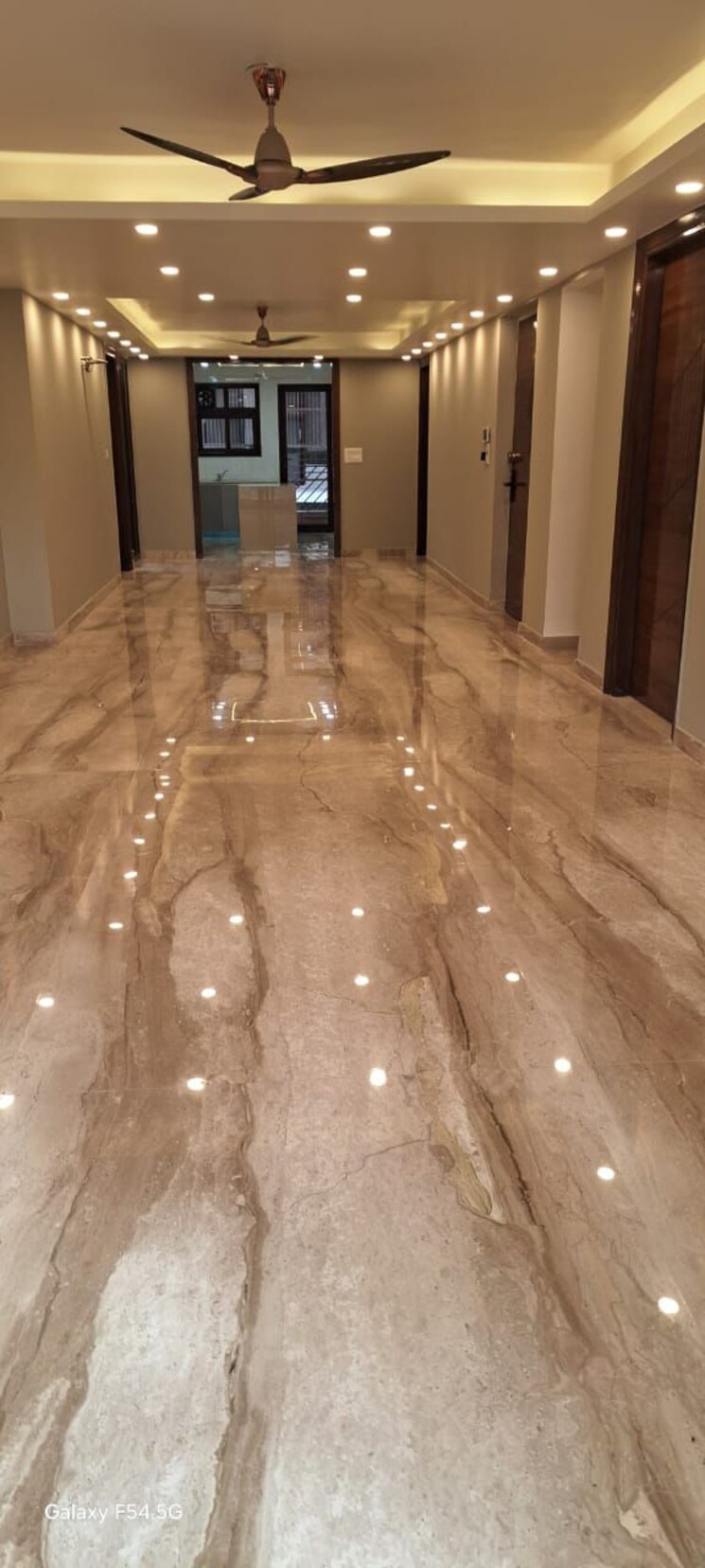  Parking, palam-vyapar-kendra 4 Bedroom 2250 Sq.Ft. Builder Floor In Sector 2 Gurgaon 9577139